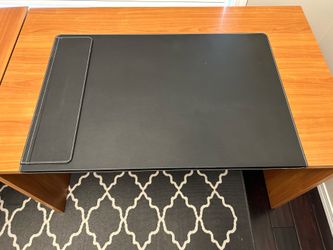 Computer desk pad