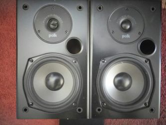 Polk Audio Bookshelf Speakers Model# T15. Amazing Sound. $70 OBO