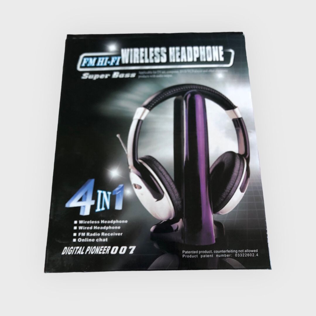 4 in 1 Hi-Fi Wireless Headphone FM Radio Receiver On Line Chat