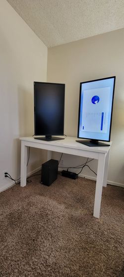 A powerful HP ENVY desktop PC with an Intel Core i7-10700F processor, 32 GB of RAM, 512 GB SSD + 1 TB HDD, and an NVIDIA GTX 1660 Super graphics card,