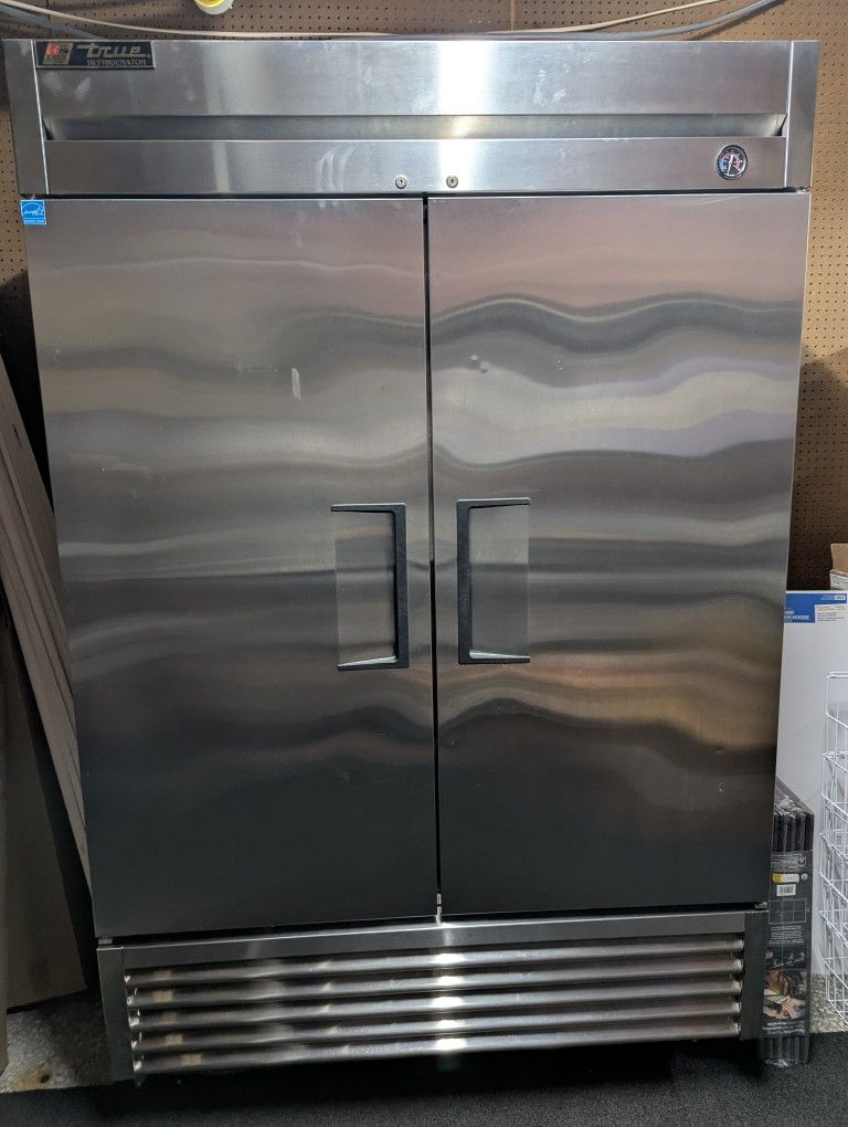 True 2 Door Fridge - Model T40