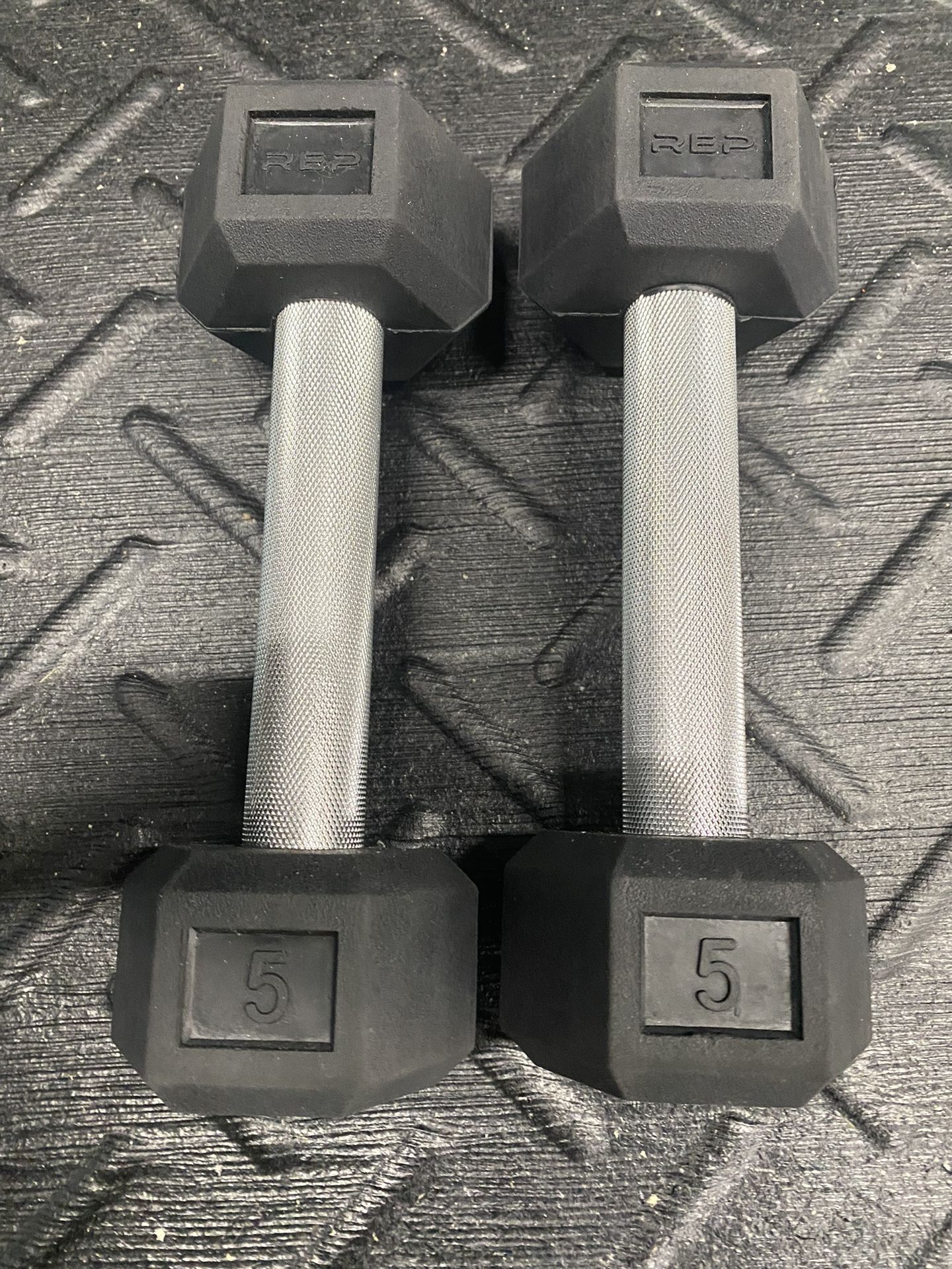 5 Pound REP Fitness Dumbbells Pair.