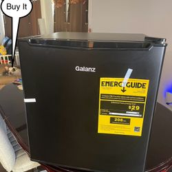 Fridgerator - Mini Fridge - Room Fridge