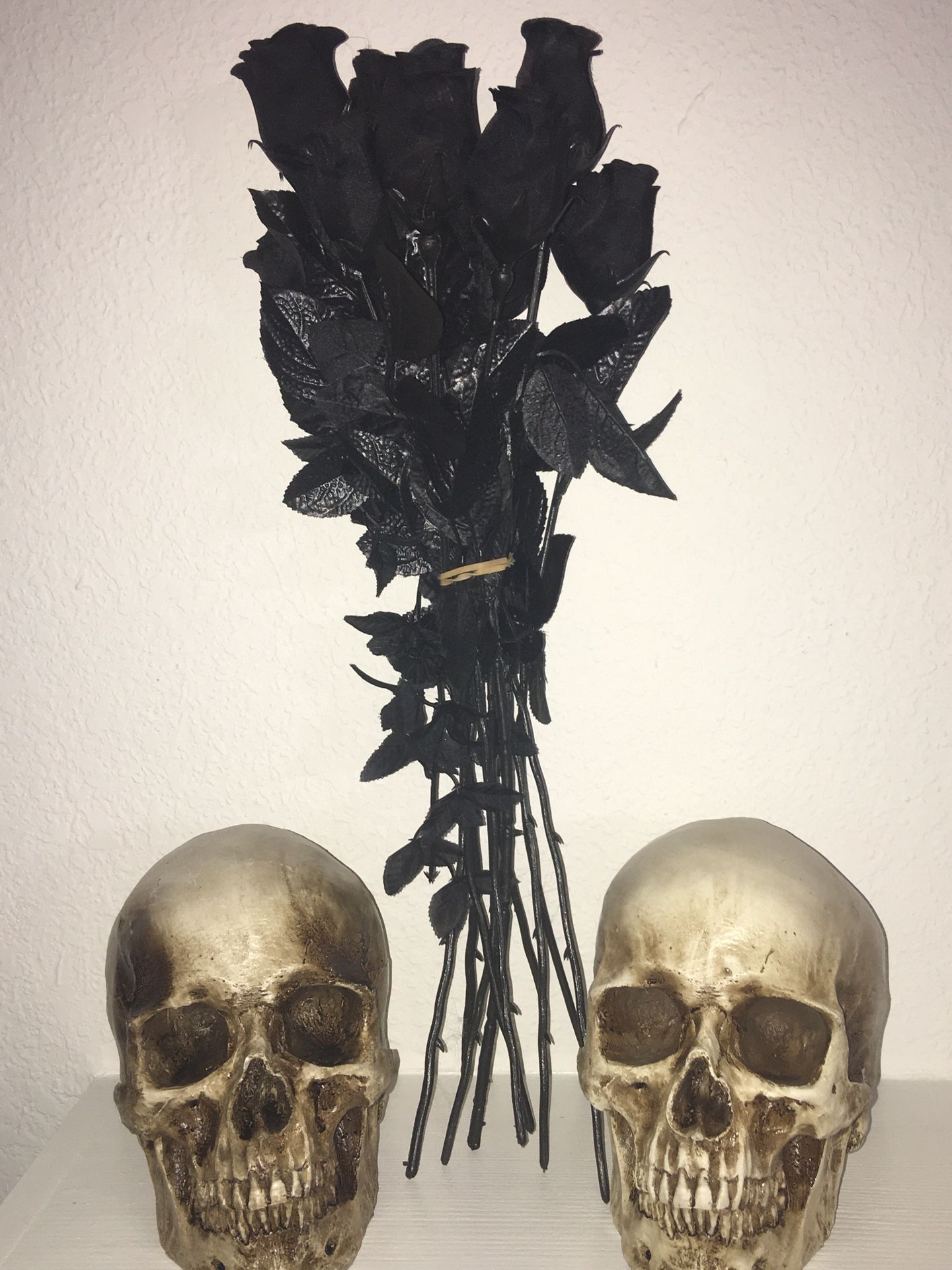 Black Roses 🥀 - Halloween Decoration