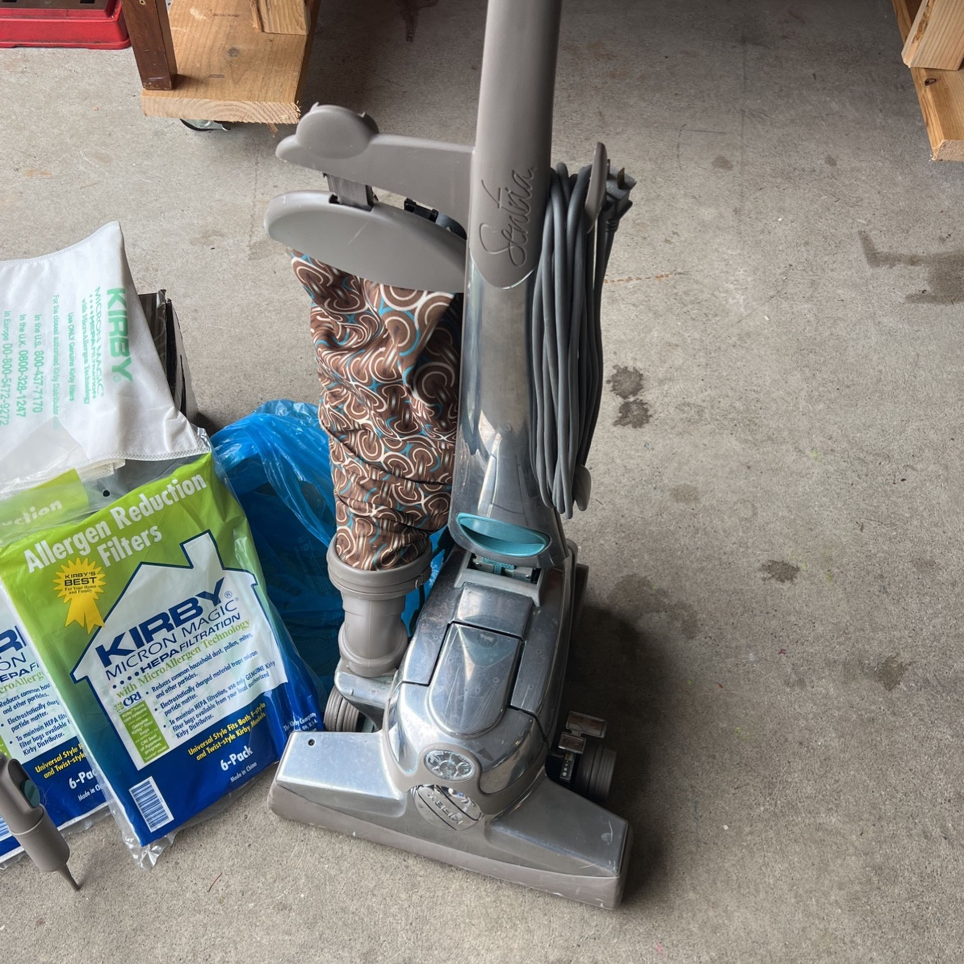 Kirby Vacuum Cleaner for Sale in Puyallup, WA OfferUp