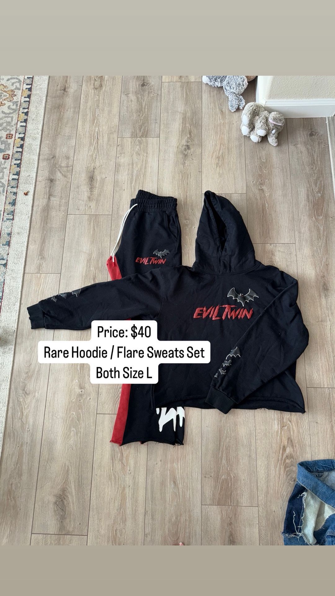 $40 | ⚫️ EVILTWIN Hoodie & Flare Sweats Set