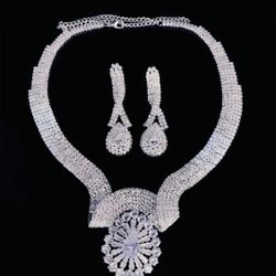 Dangle Earrings + Necklace Elegant Jewelry  Inlaid Shining Rhinestone Party Set.