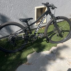 Specialized Rockhopper bike like New