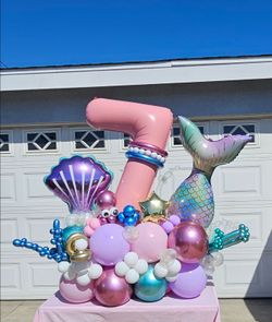Mermaid balloon bouquet