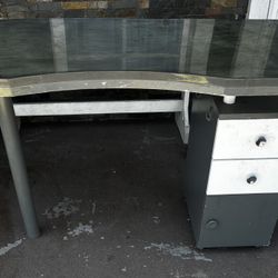 Nail Desk