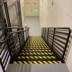 Floor/ Garage Paint And Sealant 