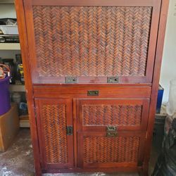 Wooden tv/computer desk