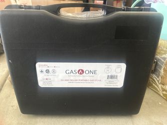 🔥 GAS ONE PORTABLE BUTANE CAMPING STOVE + 4 FUEL CANISTERS 🔥