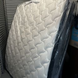 Queen mattress
