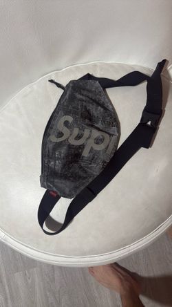 Supreme Cross Body