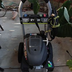 Ryobi 2700psi Pressure Washer 