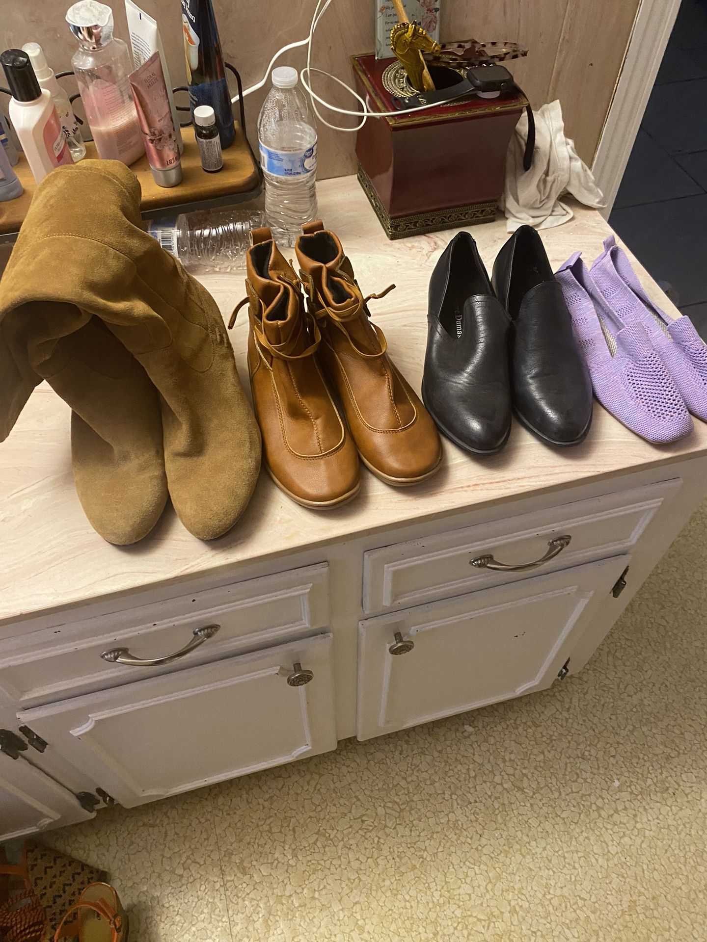 Womens Shoes