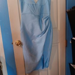 Lindo Vestido Comprado Y Nunca Usado Taya L Ami No Me Queda Sino Nolo Bendo Lo Usaria Porque Queda Muy Lindo Y La Tela Es Gruesa