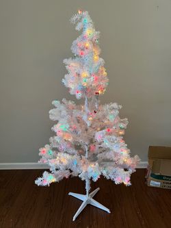 Holiday Time Artificial Christmas Tree (White)