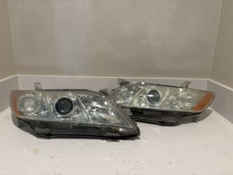 ‘07 to ‘11 Toyota Camry Headlights