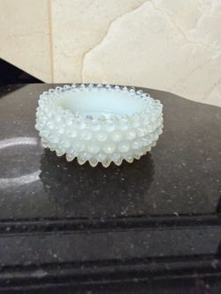 Fenton white opalescent hobnail salt small round trinket box