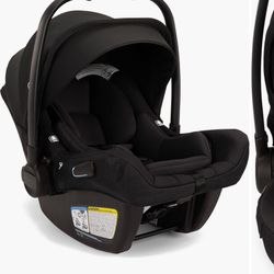 NUNA CAR SEAT