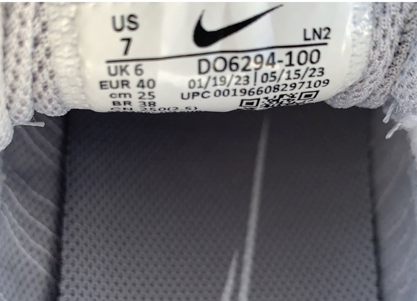 Nike Vapor Edge Pro 360 2 Men's Football Cleats (Size: 7)