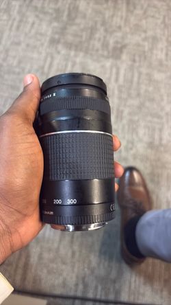 Canon EF 75-300mm f/4-5.6 III Zoom Lens