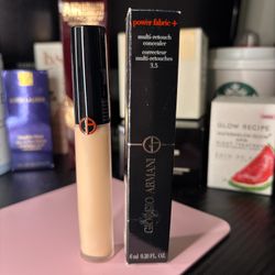 Brand New Giorgio Armani Concelar