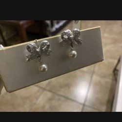 Beautiful Earrings In $10 And Beautiful Brooch In $8