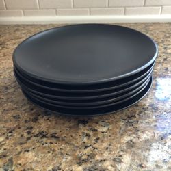 6 Black Plates
