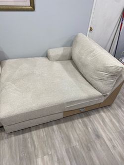 chaise lounge piece 350$ or best offer