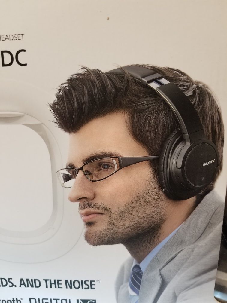 Sony MDR-ZX780DC Bluetooth and Noise Canceling Wireless Headphones /Headset With Case - MDRZX780DC (Black