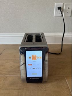 Revolution toaster