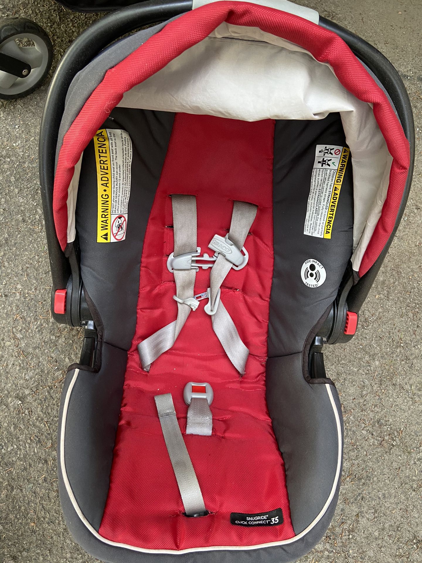 Graco snug ride 35 car seat with two bases