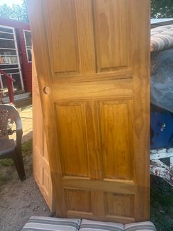 Solid Wood Interior Door 6-Panel  30x80  great condition