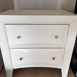 Nightstand 
