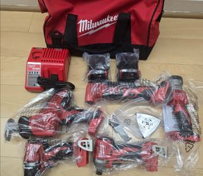 Milwaukee M18 Tool Set with 2x Battery Charger and Bag