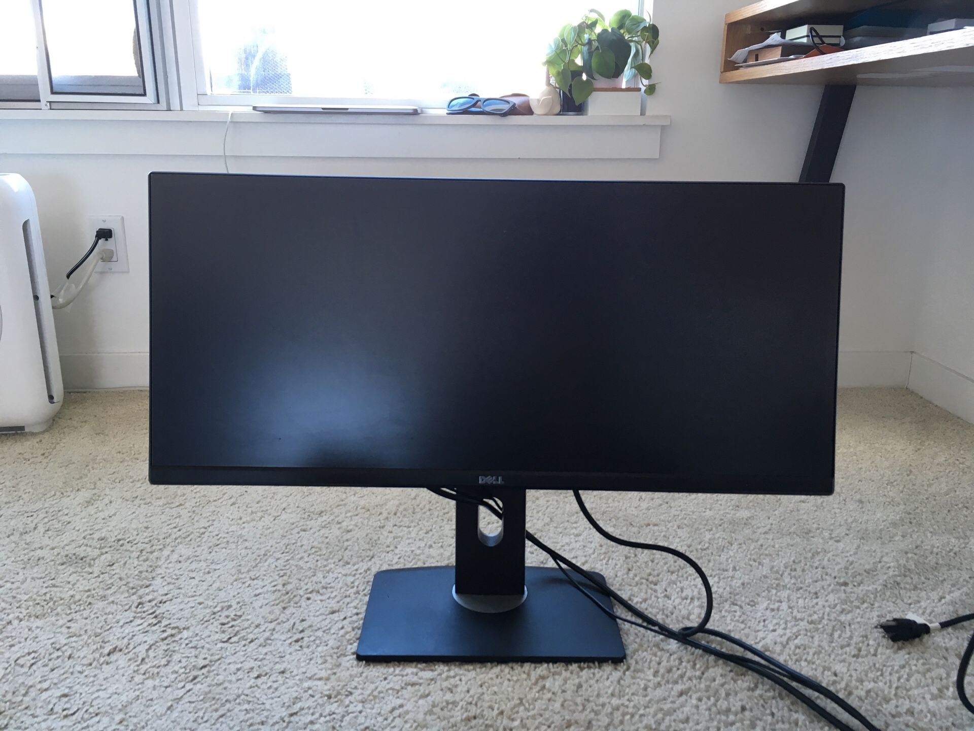 Dell 29” U2913WM wide ultrasharp led monitor