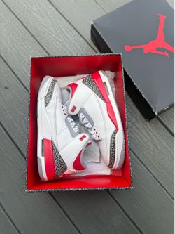 Jordan 3 Fire Red