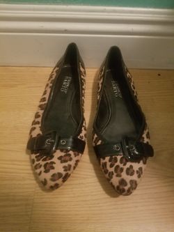 Cheetah print Flat Shoes...Size 8 1/2 womens..Good Condition!