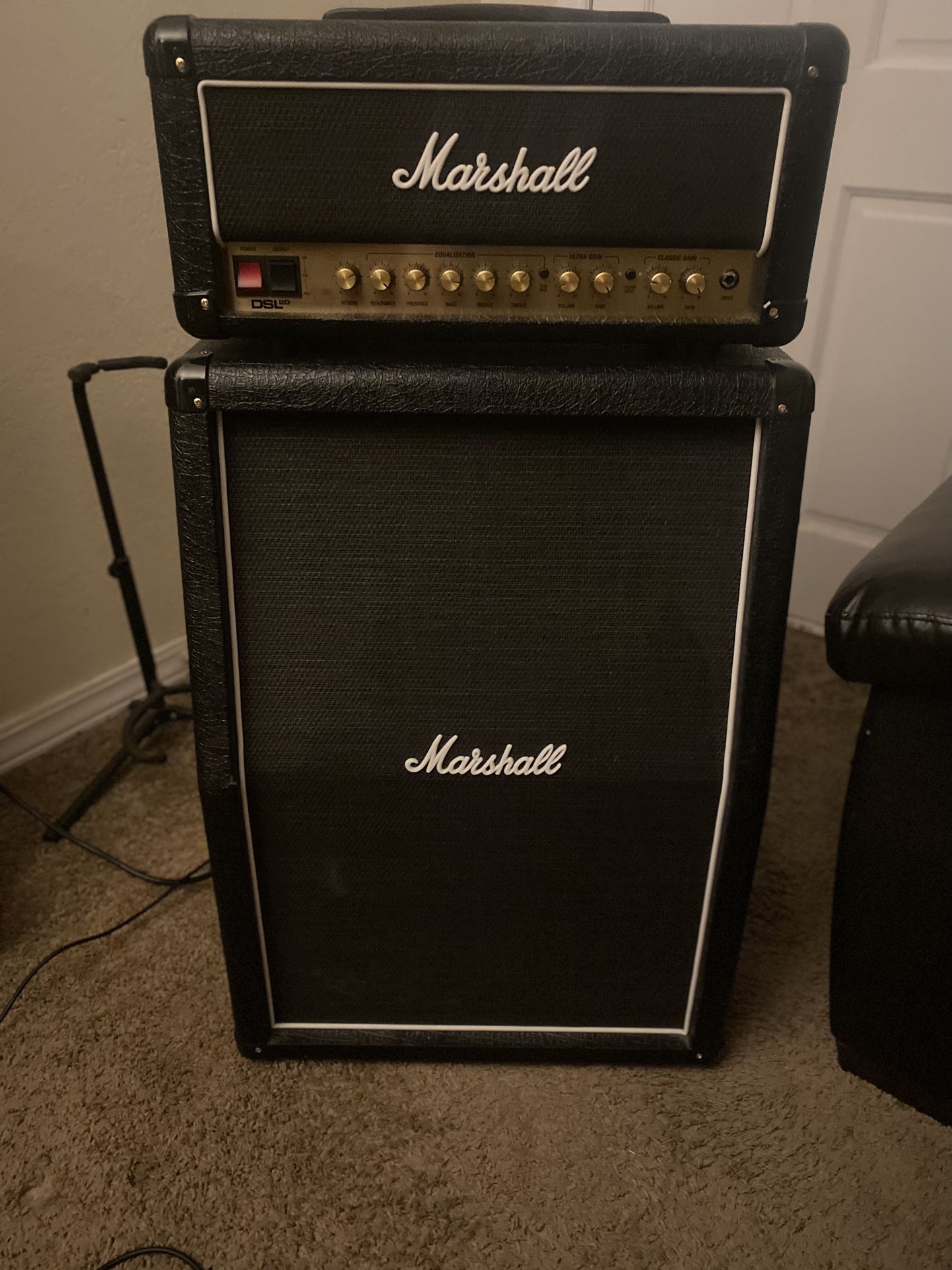 Marshall DSL 20 With Matching 2-12 Cab