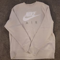 Nike Crew Sweatshirt. Size L