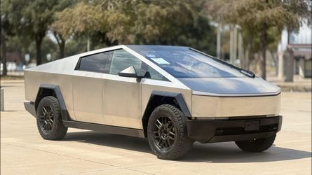 2025 Tesla Cybertruck