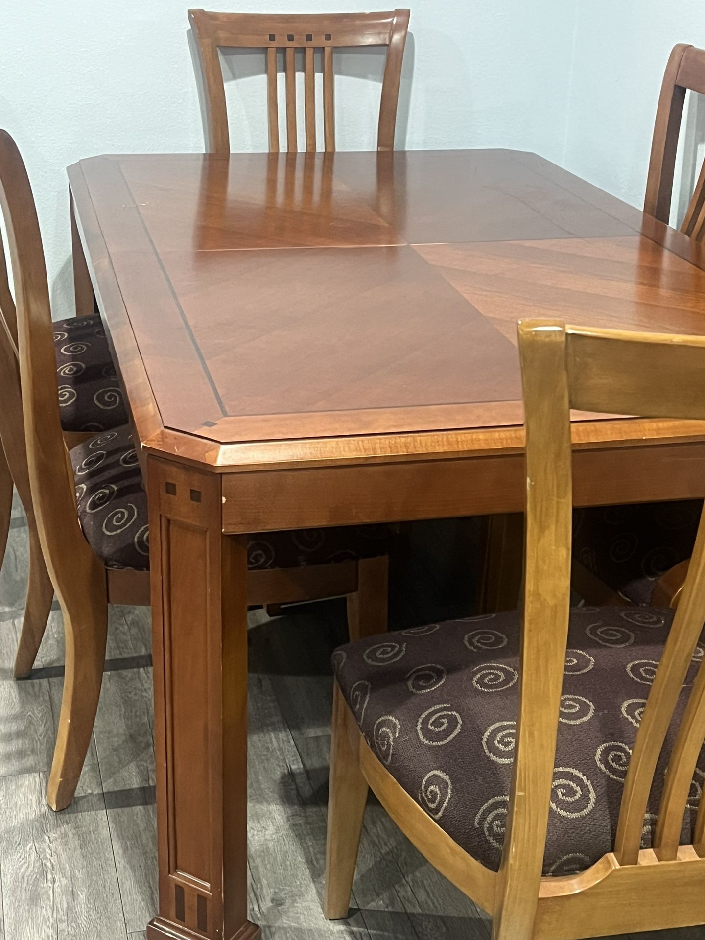 Kitchen Table