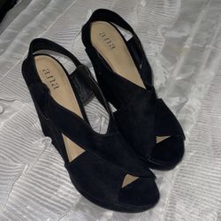 ANA Black Heel Wedges