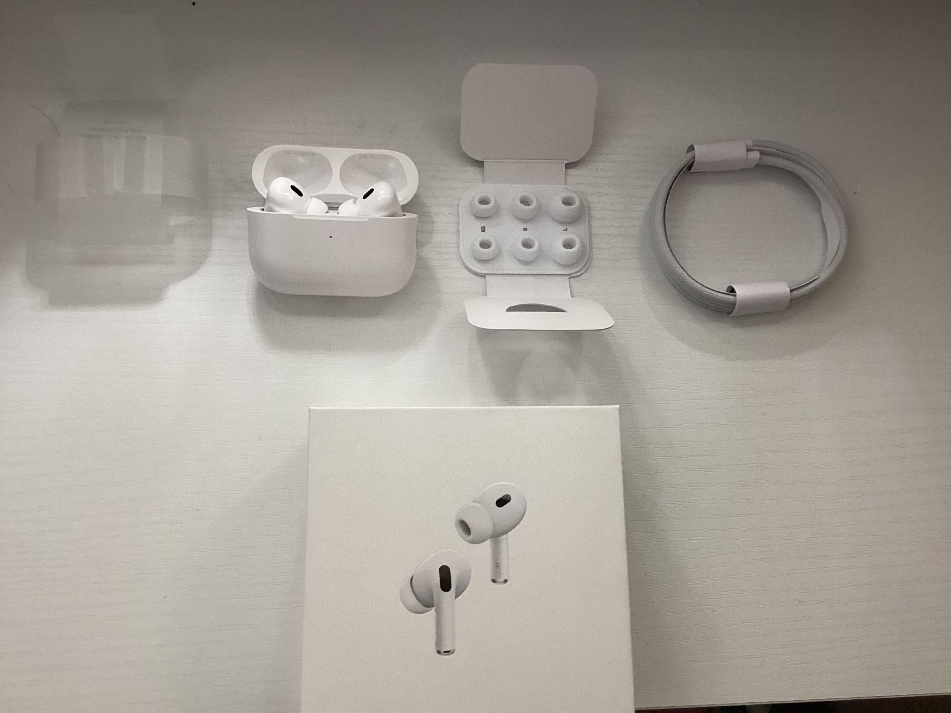 Apple AirPods 2nd Generation 