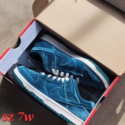 Velvet Dunk Sz 7w New