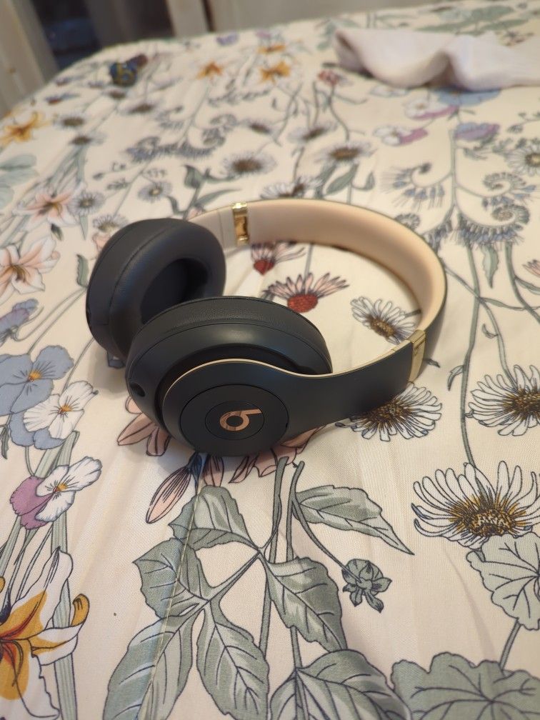 Beats Skyline Collection