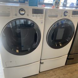 LG Front Load Washer And Dryer Set